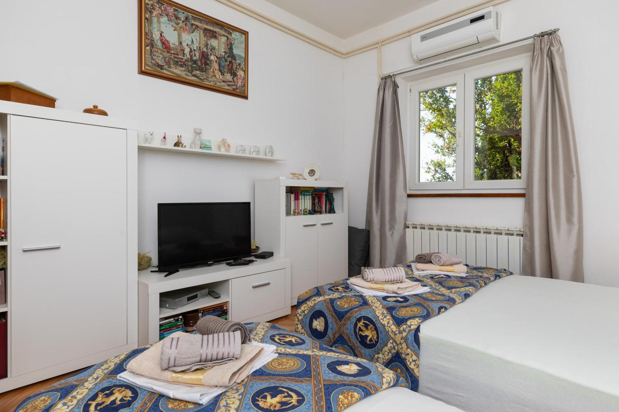 Apartments With A Parking Space Pisak, Omis - 5975 Quarto foto